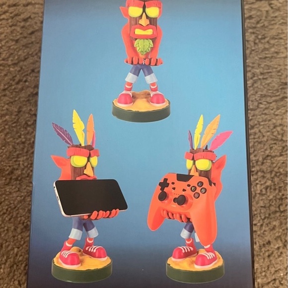 Crash Bandicoot Crash AKU AKU video game controller & phone holder New - Picture 3 of 5